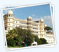 Udaipur Sightseeing by Car Rental