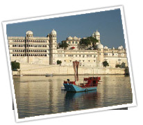 Udaipur Sightseeing by Car Rental